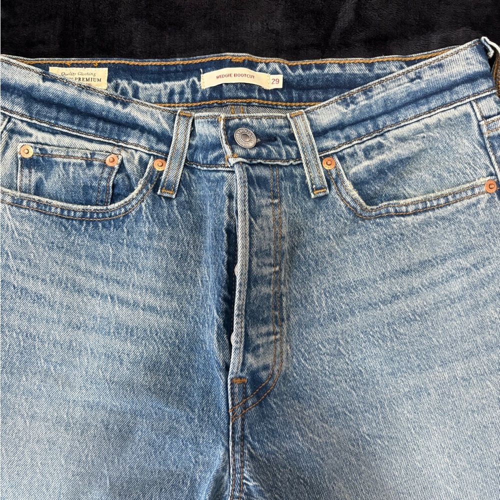 Levi wedgie boot womens jeans - Picture 3 of 6